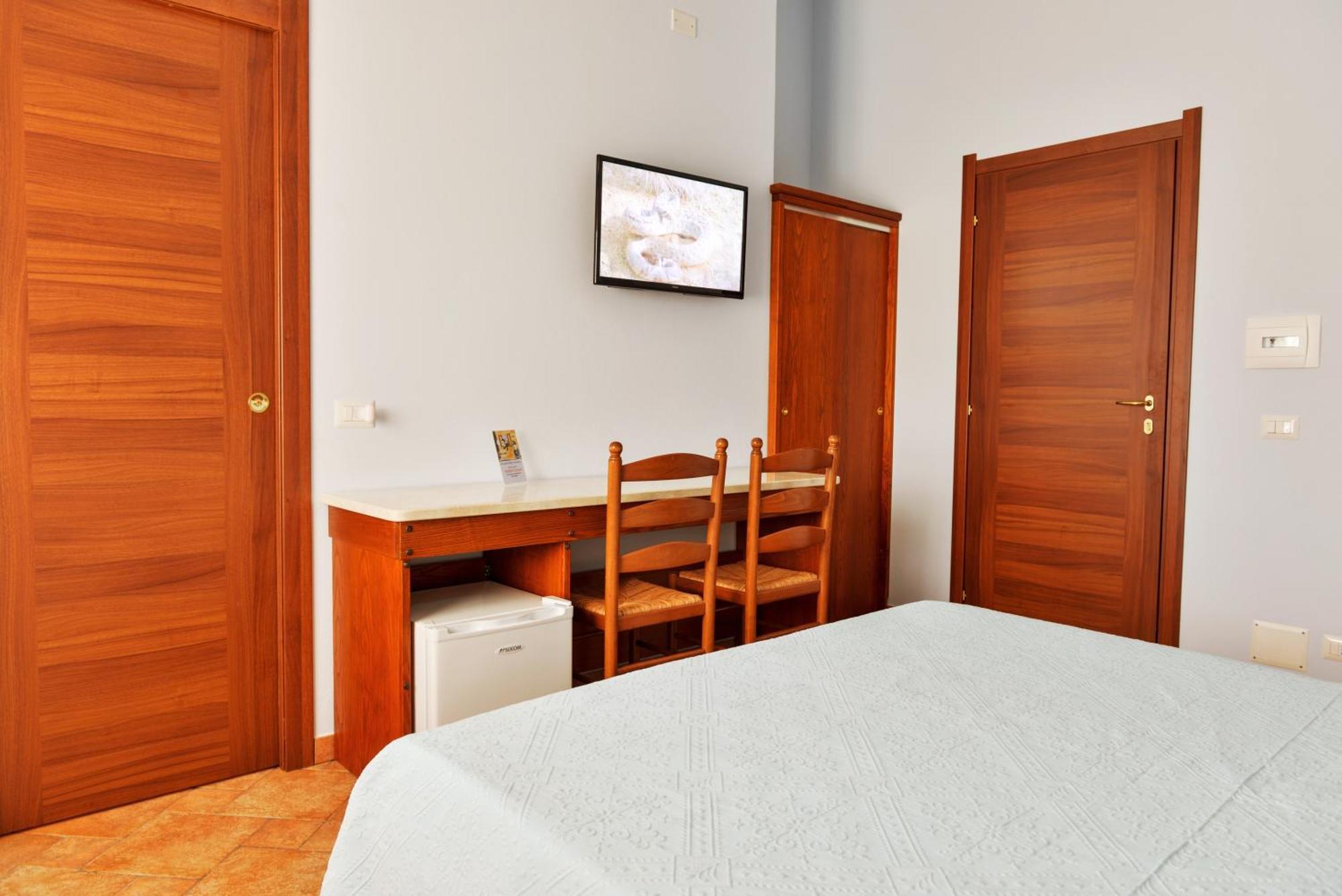 サンタ・マリア・ラ・パルマ Nuraghe Bianco Bed & Breakfast エクステリア 写真