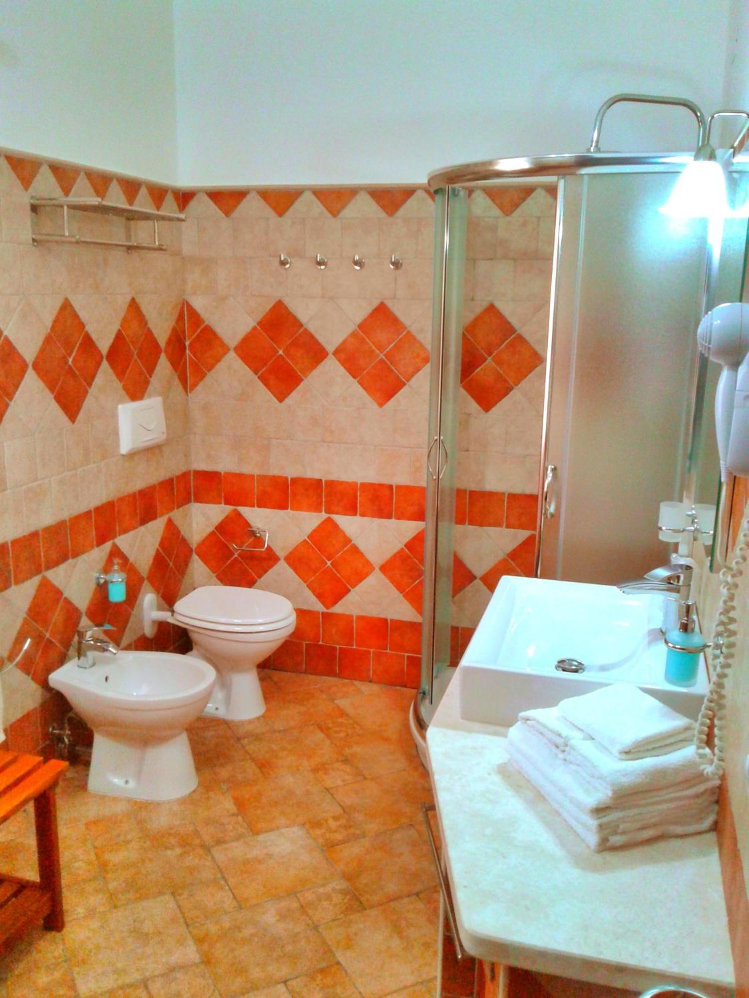 サンタ・マリア・ラ・パルマ Nuraghe Bianco Bed & Breakfast エクステリア 写真