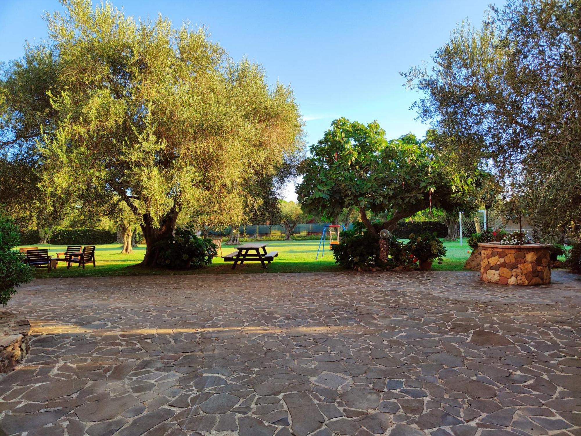 サンタ・マリア・ラ・パルマ Nuraghe Bianco Bed & Breakfast エクステリア 写真